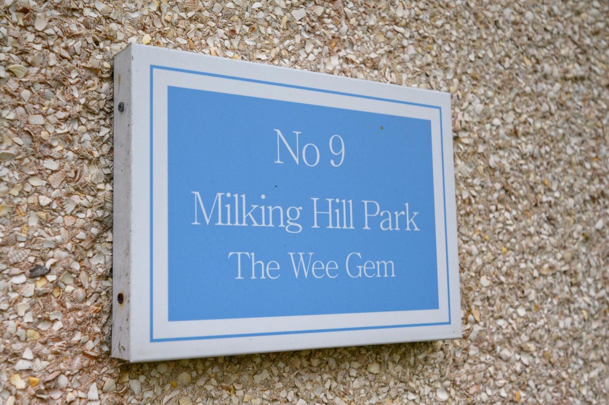The Wee Gem - 9 Milking Hill Park Apartamento